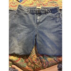 Chicos Women's‎ Jeans. Size 2.5